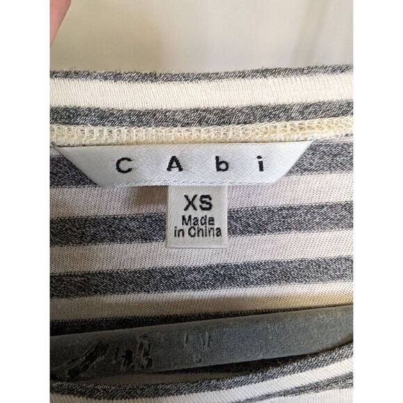 CAbi Asymmetrical Striped Knit Long Sleeves Gray Top Women's Extra Small - Picture 3 of 5